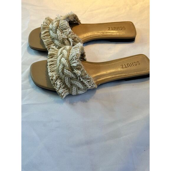 SCHUTZ ADELIA FLAT SANDAL BEIGE SIZE 8.5 NWT - Picture 2 of 5